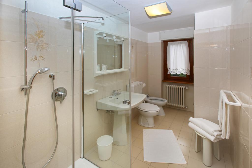 Hotel Biancaneve Oulx Cameră foto